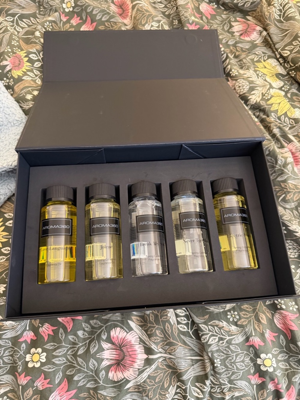 NWT Aroma360 Spring Collection Pro Pod Discovery Set - 5 Fragrance Oils